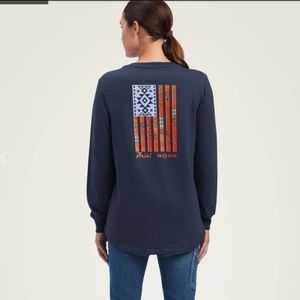 NWT Ariat Rebar long sleeve top size large.
